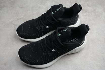 Adidas AlphaBounce Black White 7 416x277