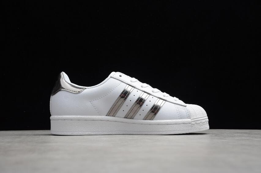 Best Sneaker Adidas Women's Superstar 